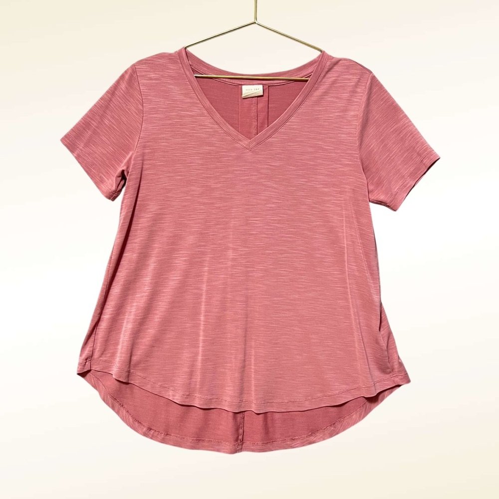 Mod Ref Mauve Short Sleeve V-Neck Tee Size Small Modal Blend Pleated Back